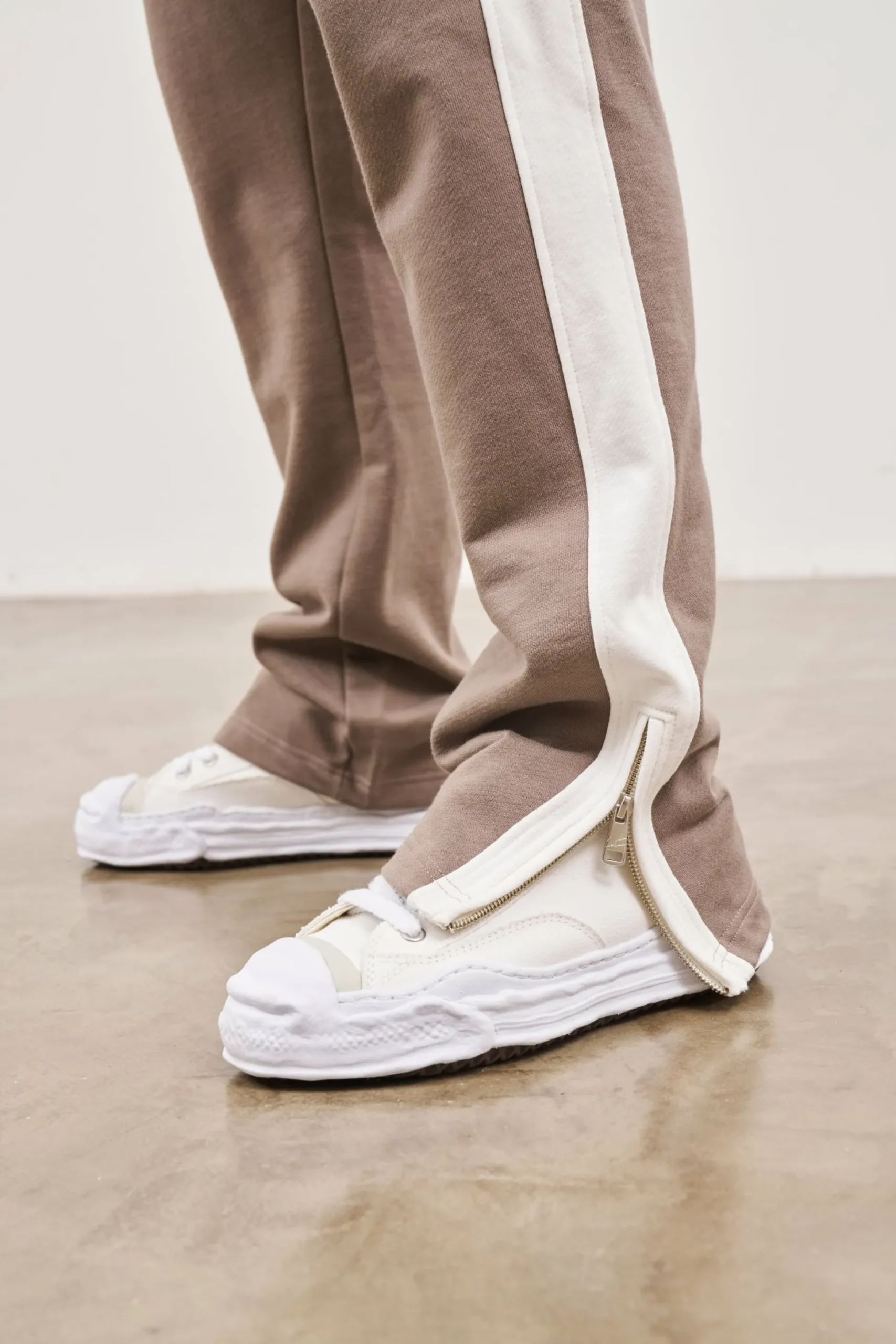 emblem_side_panel_split_h_4-2.webp The Couture Club Emblem Side Panel Split Hem Joggers