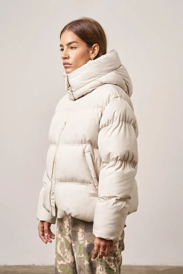 The Couture Club Essential Matte Puffer